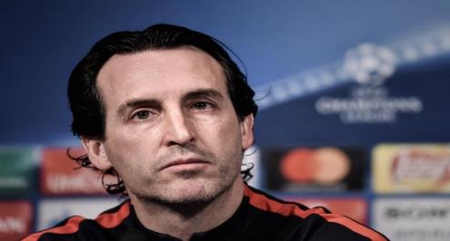 تضارب في آرسنال بشأن مصير إيمري.. ومدرب برشلونة السابق يدخل دائرة المرشحين